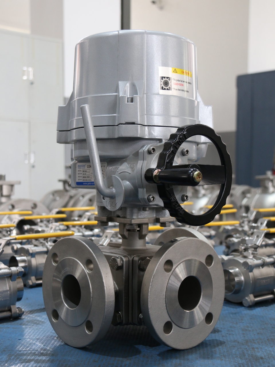 Modified Proportional 3-way control ball valve integrated into operating system