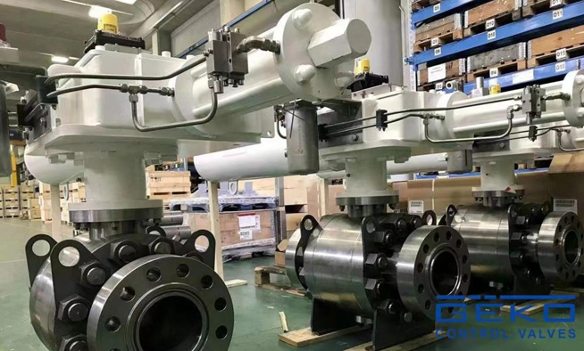 Pneumatic-Piston-Jacket-Insulated-V-type-Control-Ball-Valve-01.jpg